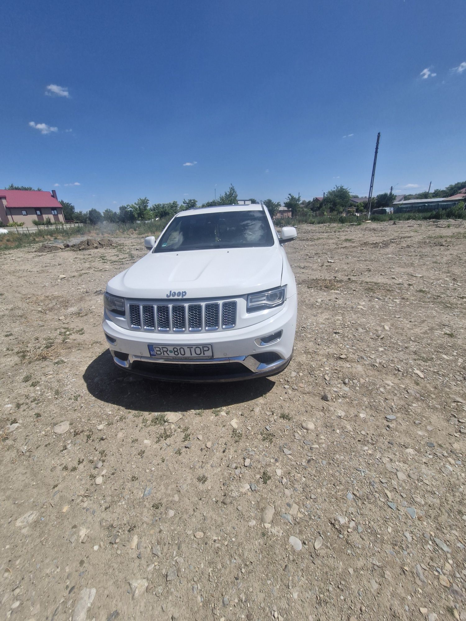 Vând Jeep Grand cherokee