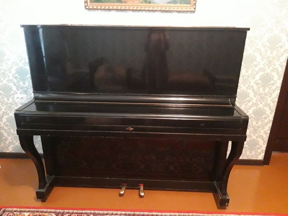 Пианино октобер сифати зор