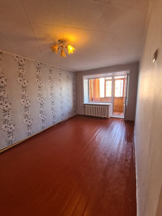 Продам 1-а комн квартиру в 16 мкр ул. 50 лет октября 27