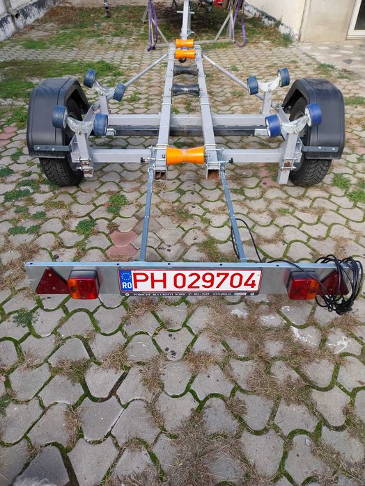 Vand peridoc Area  inmatriculat  Masa maxima 680 Kg