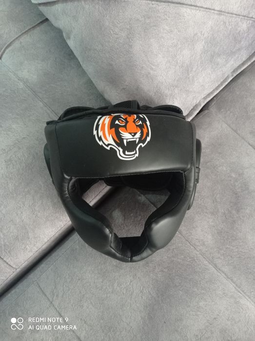Продам боксёрский шлем новый не разу не одевали с 6 до 9 лет или обмен