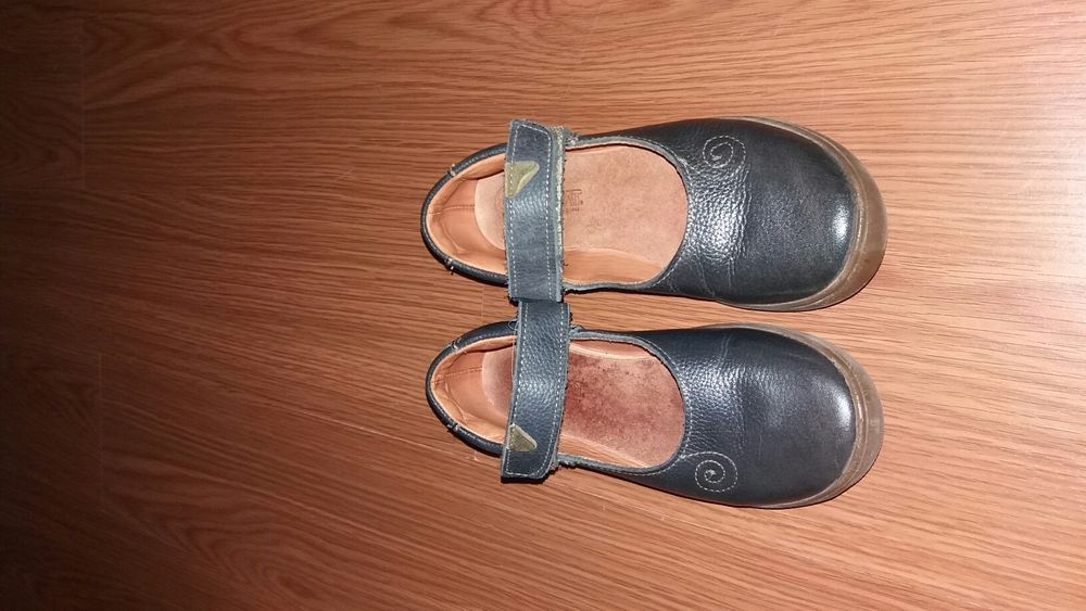 Pantofi fetite din piele