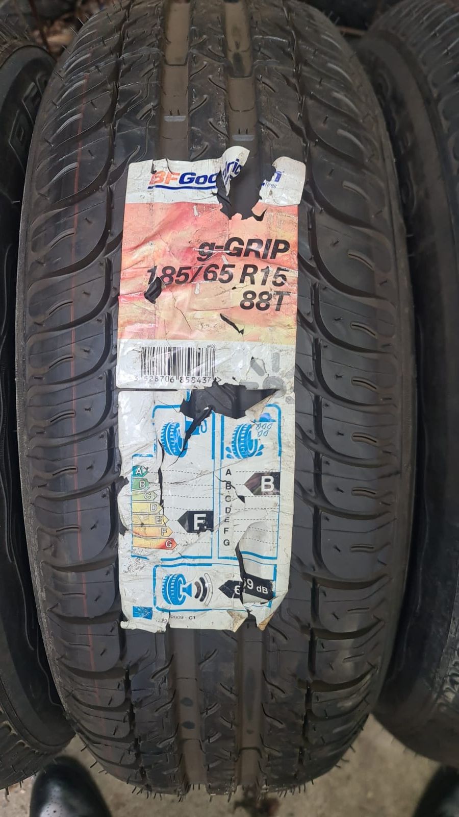 185 65 15 Bf Goodrich 4 anvelope vara noi