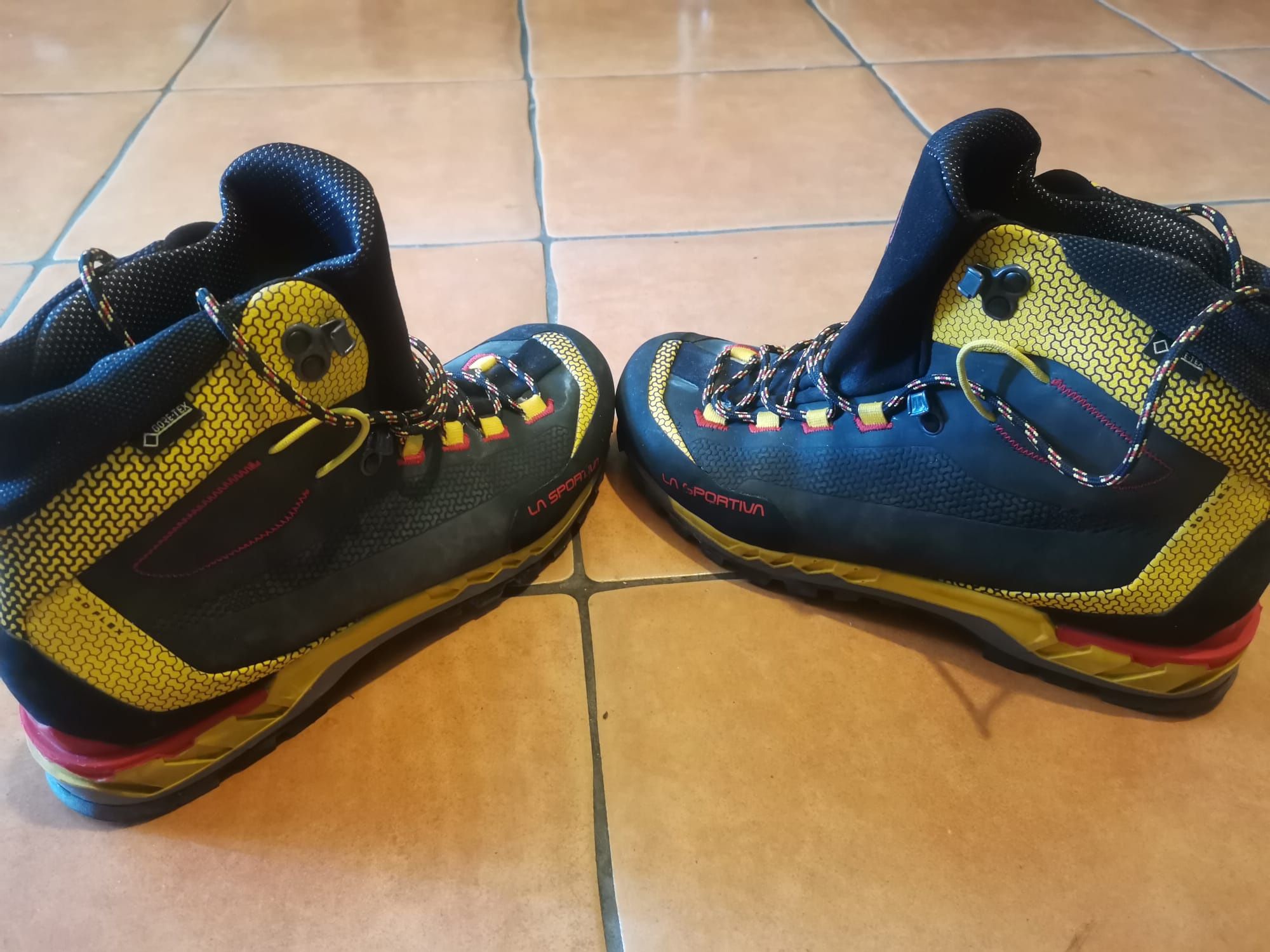 Vind bocanci drumeție 4 sezoane La sportiva trango tech leather Gtx