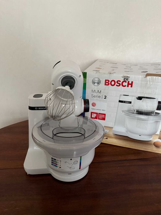 Кухненски робот Bosch Mum Serie 2 700 W