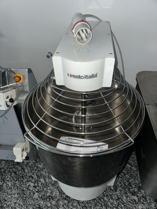 Malaxor aluat,formator aluat,feliator,