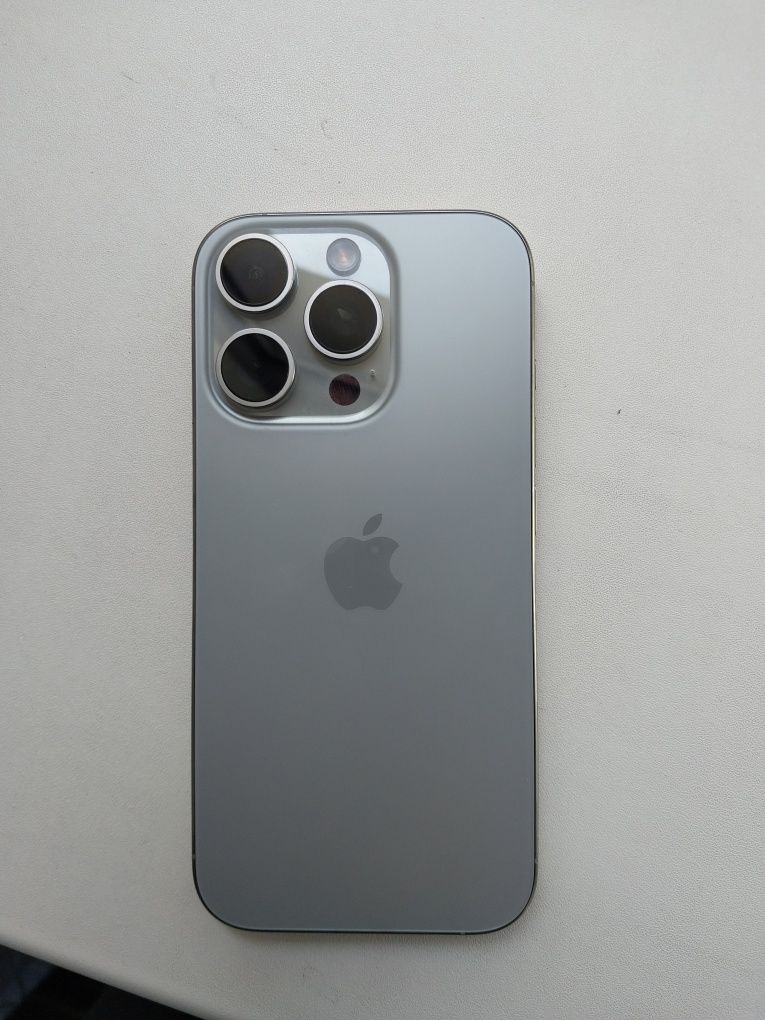iPhone 16 pro 256gb