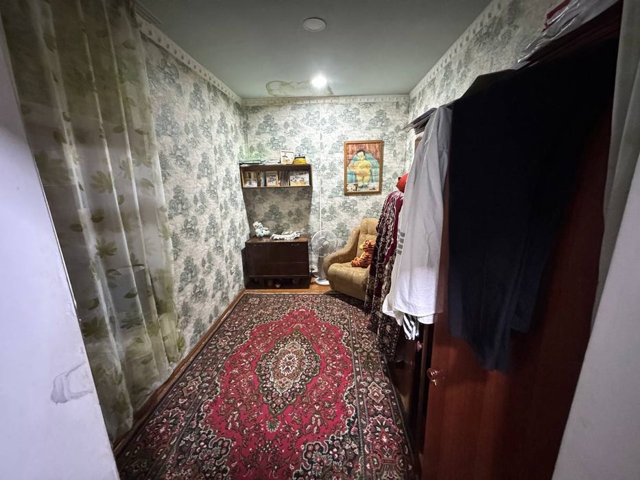 Срочно продаётся 2 участка под строительство. В центре города.