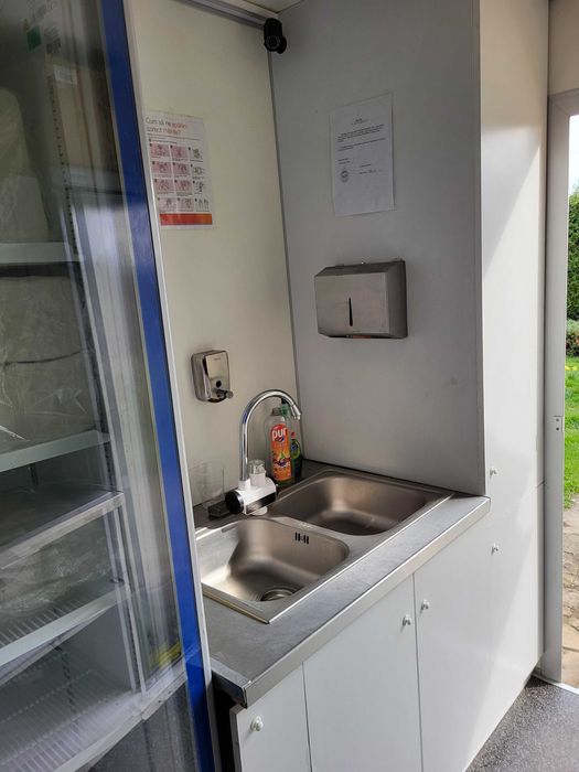 Rulotă comercială fast-food , food-track, leasing