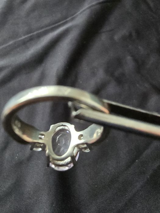 Inel masiv argint 925, piatră mare+2 laterale – model vintage elegant