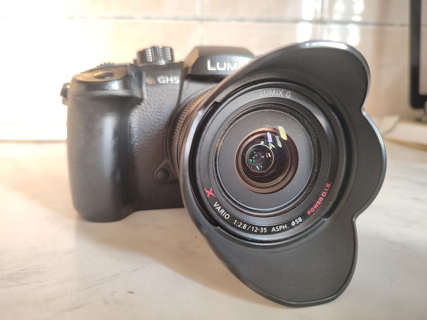 Panasonic Lumix GH5