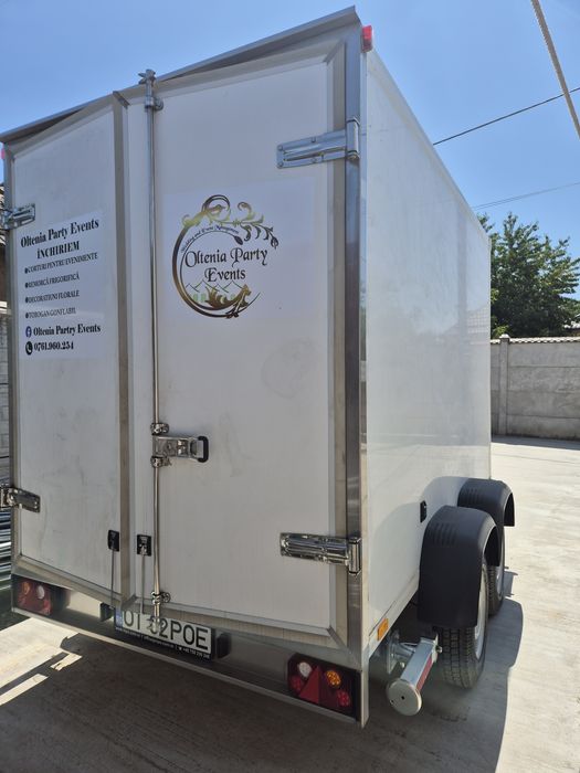 Cub frigorifica/ remorca frigorifica de inchiriat