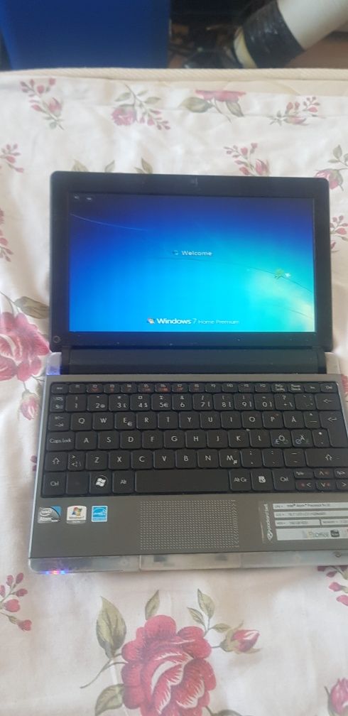 Packard bell ,model:NAV50,10,1 led,HD320G,ram 1g ,pret 80lei fix