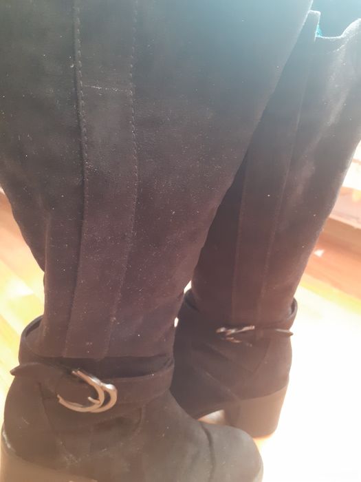 Cizme  nr36  până la genunchi