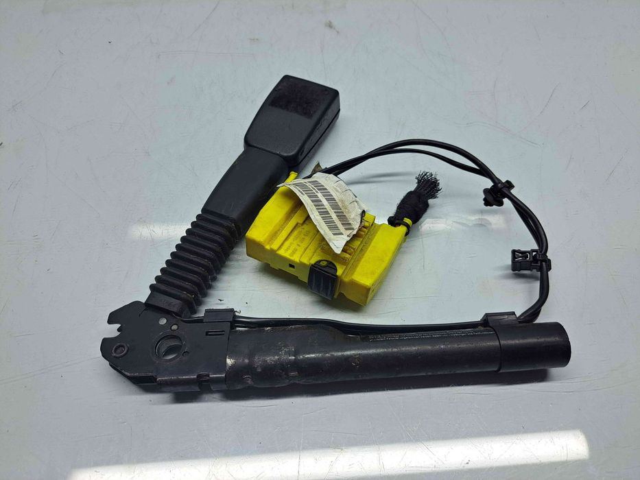 Capsa centura stanga fata Bmw 1 (E81, E87) [Fabr 2004-2010] 7126295