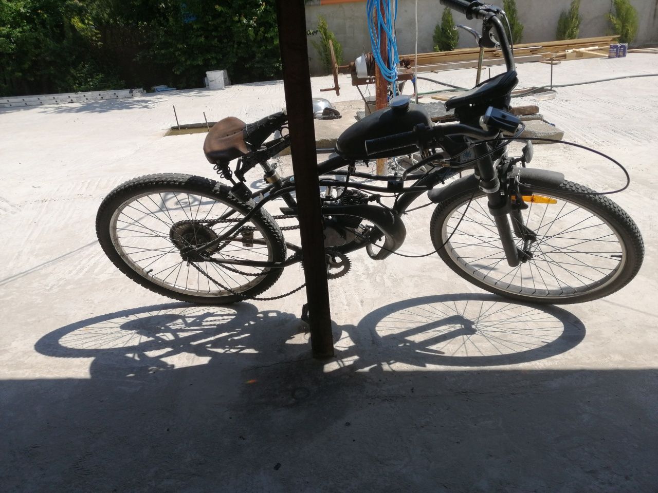 Bicicleta cu motor 50 cc delivery