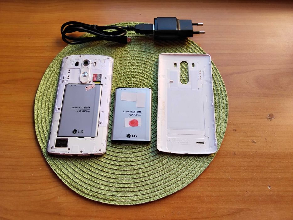 страхотен евтин смартфон с сменена чисто нова батерия LG 3