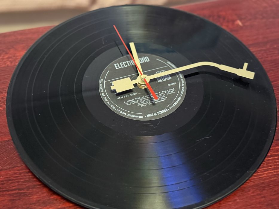 Ceas Retro vinil ELECTRECORD original – cadou handmade muzical