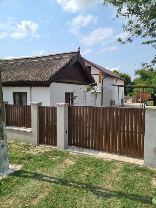 Vând casa în Delta Dunarii