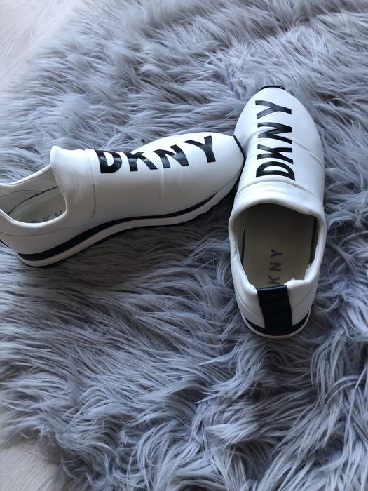 Маратонки DKNY от плат