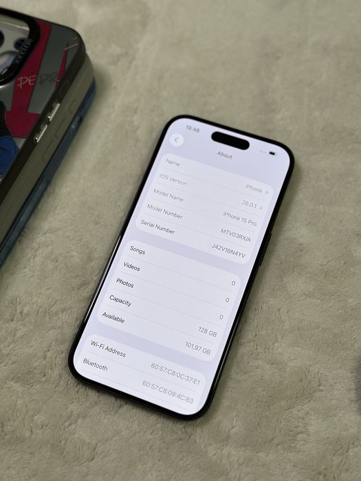 iPhone 15 Pro 98% baterie Blue titanium + 3 huse / cablu ca si nou