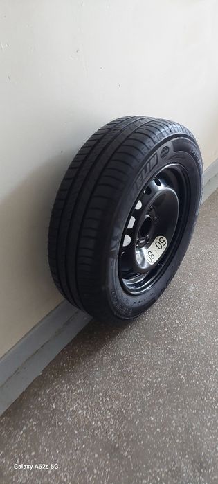 Vind rota rezerva nefolosita cu cauciuc Michelin  195/65 R 15
