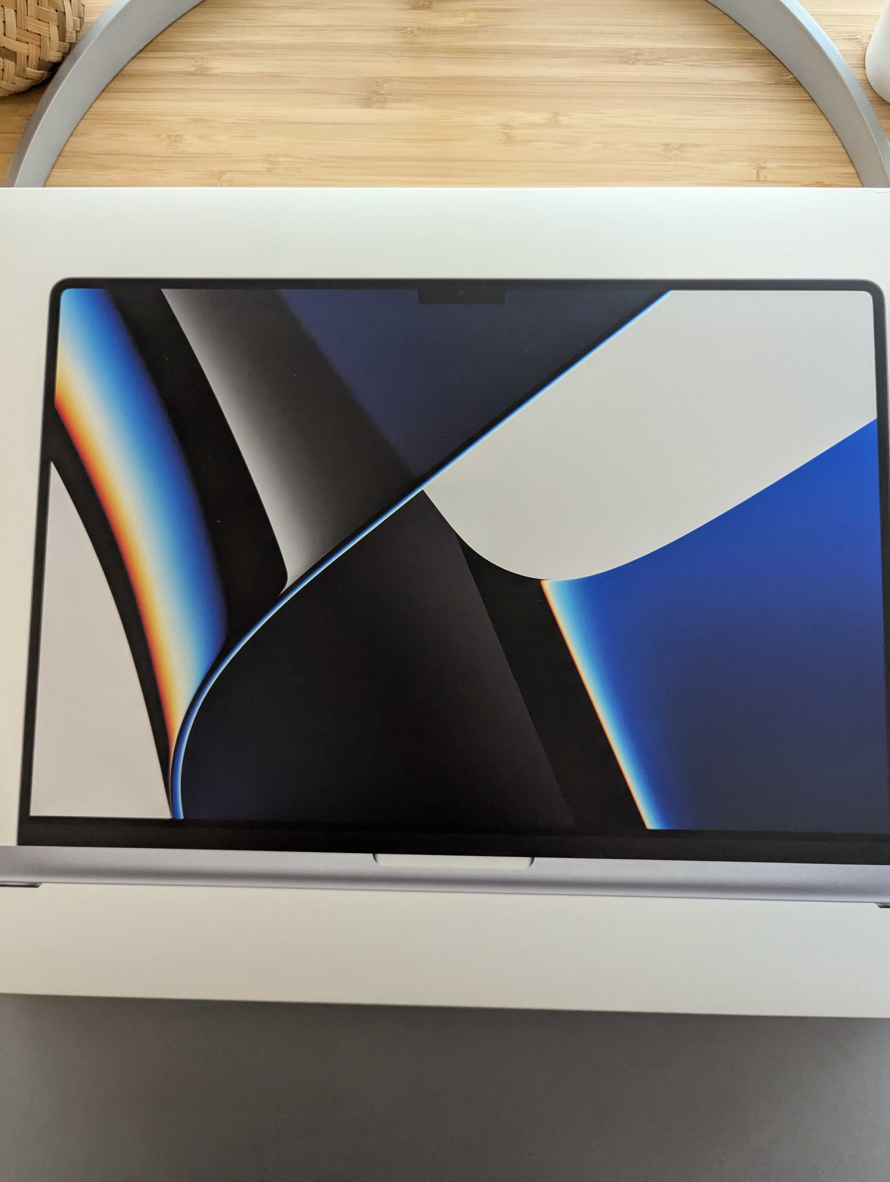 Macbook Pro 16 инча M1 pro