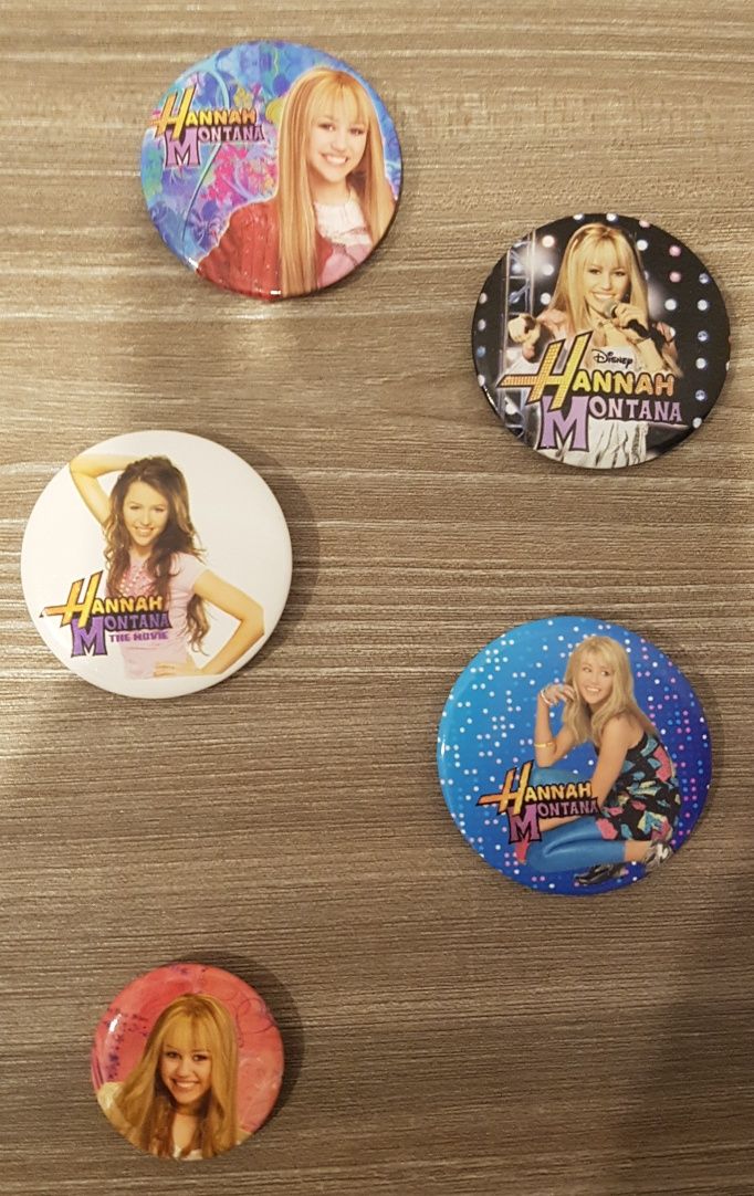 Set de insigne Disney Hannah Montana Hello Kitty