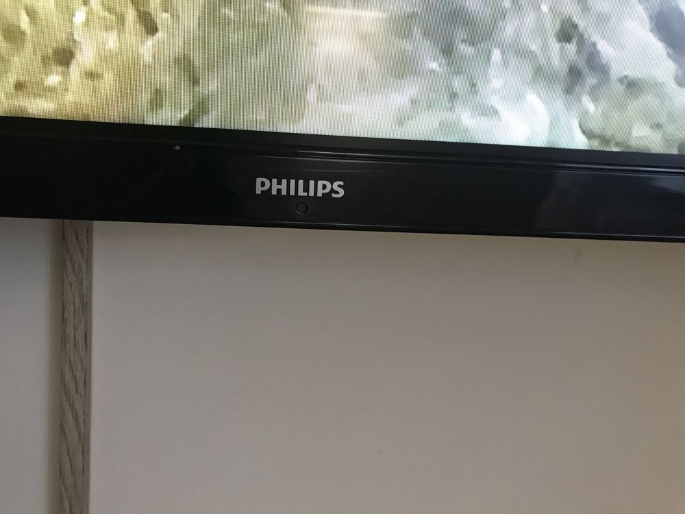 Vand tv led phillips 80cm