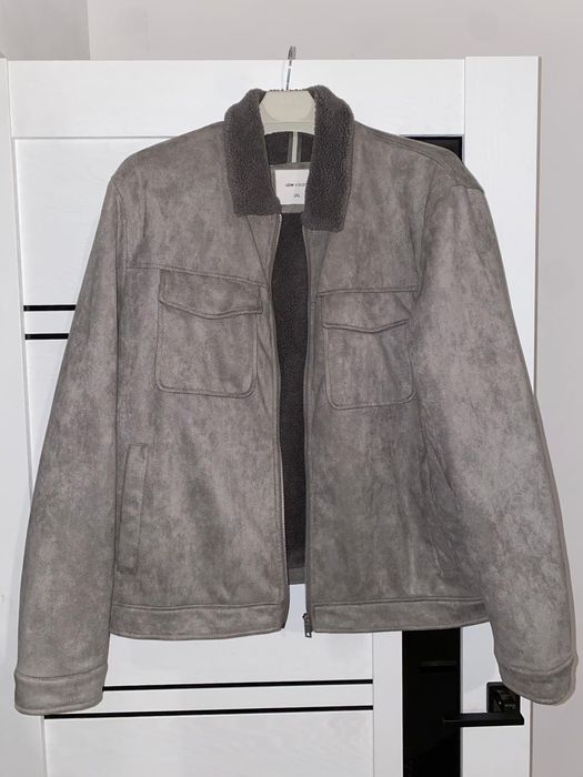 Обсолютно новые куртки по вкусным ценам.