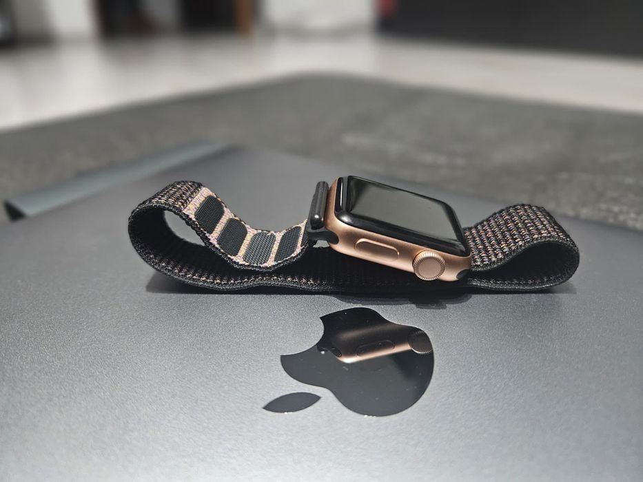 Vand Apple Smartwatch series 3