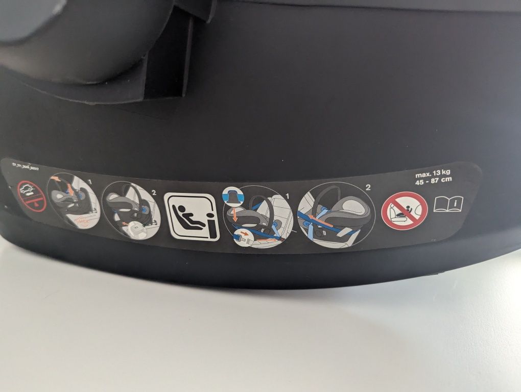 Cybex Aton M стол за кола с адаптери за balios 
Aton M i-Size Baby