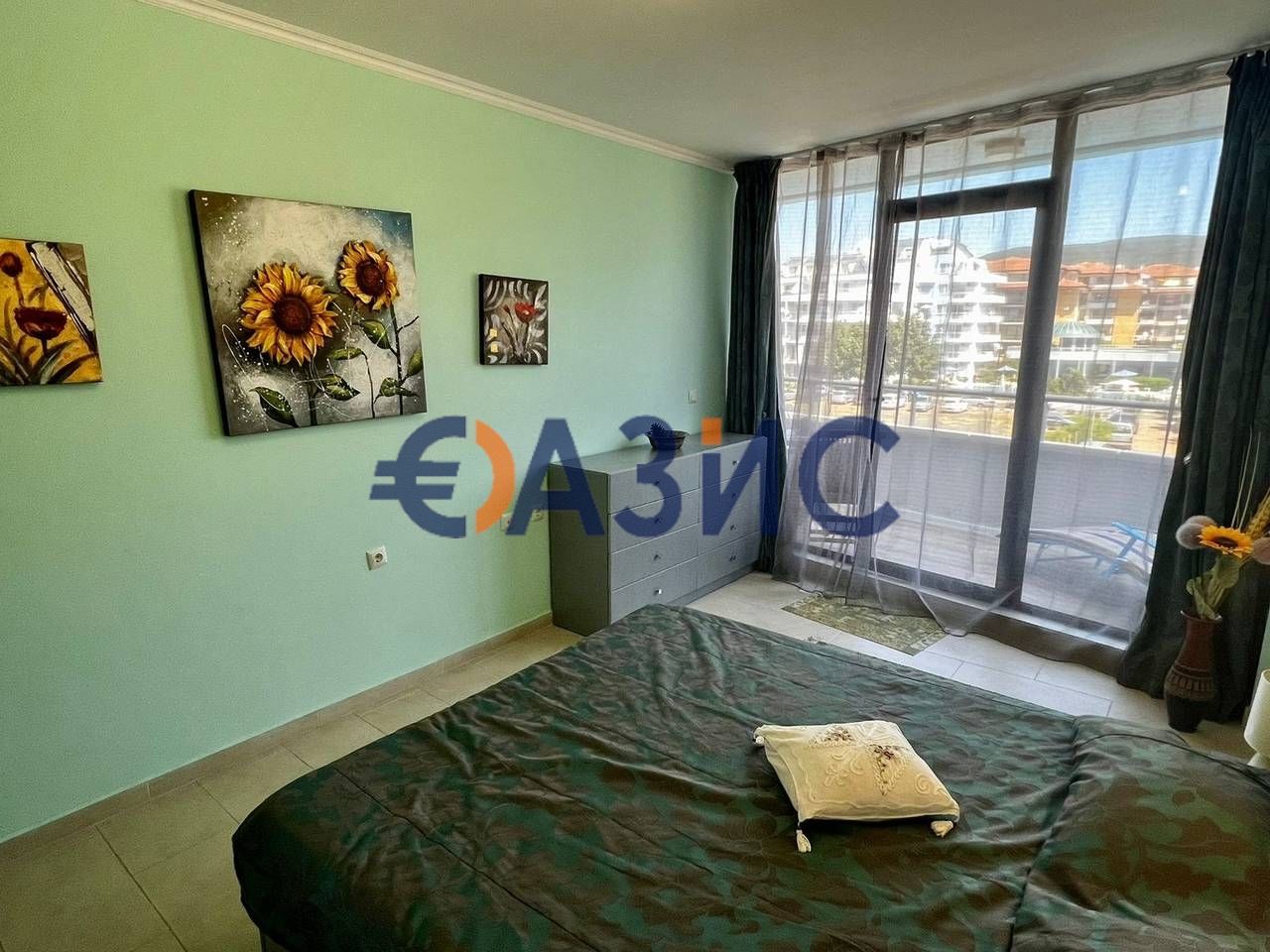 Продава се Двустаен апартамент в к.к. Слънчев бряг - 70 кв.м за 1015 €/кв.м - Снимка #8