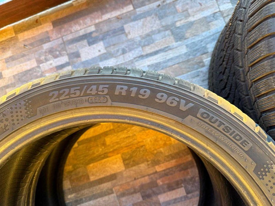 Anvelope Kumho iarna 225/45/R19