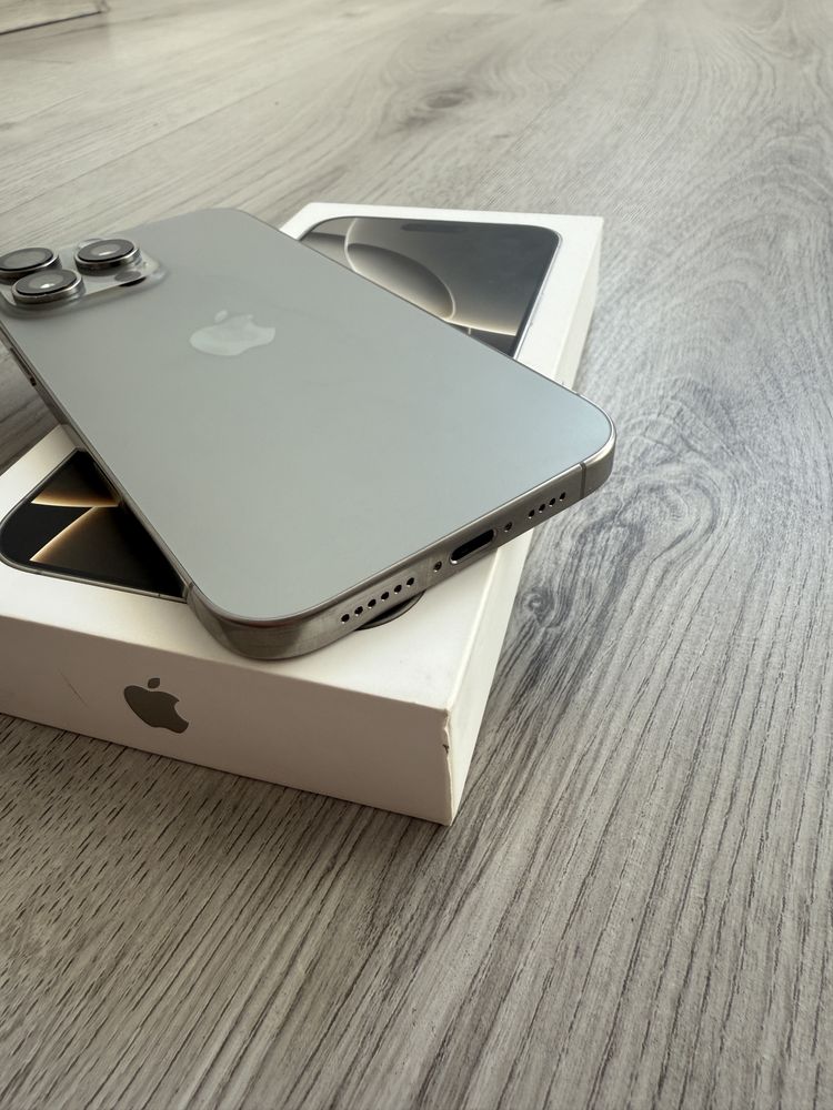 Перфектен!Iphone 16 pro max 512GB