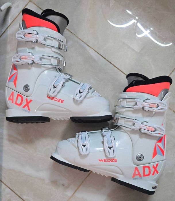 Детски ски комплект 2024г . Използвани са 15 дни!