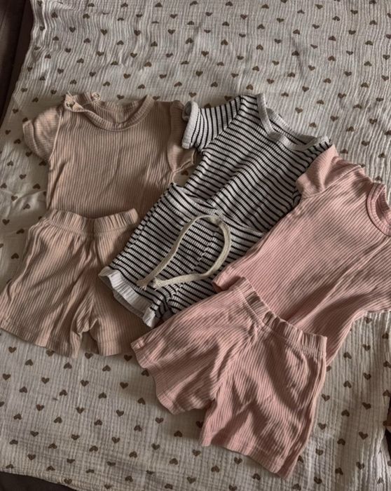 Костюмчики детские