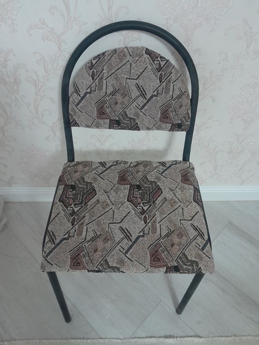 Продам стул 2 000