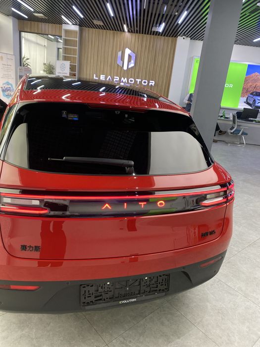Aito M5 EV/gibrid