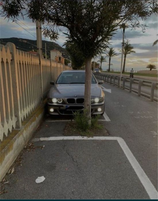 Bmw seria 5 e39 520I