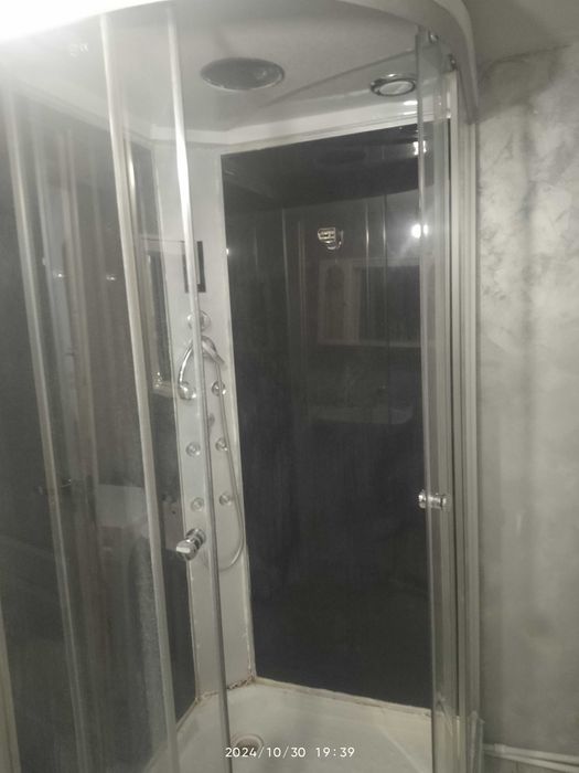 Închiriez 1 camera de apartament /bărbat