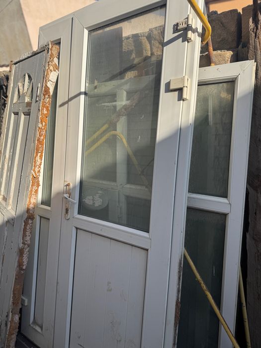 Пластиковый окна, 5 штук