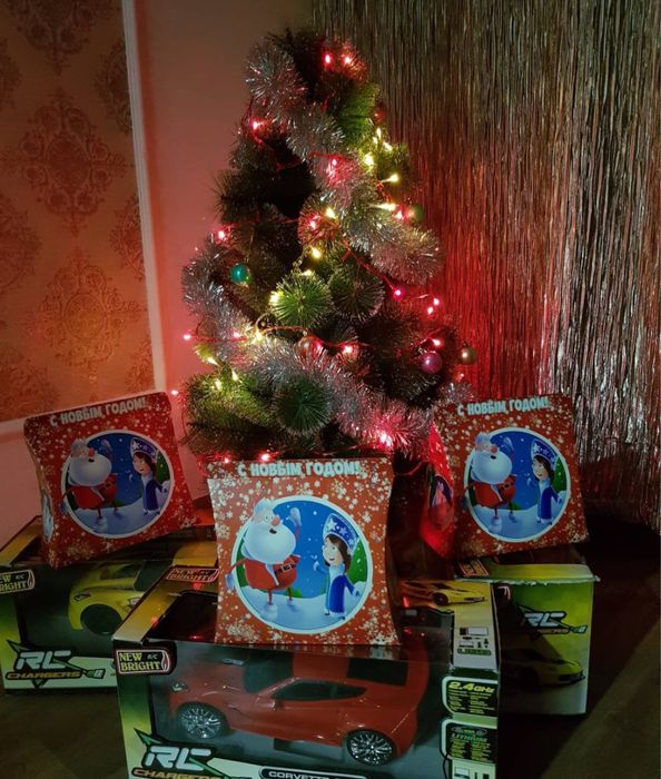 Продам   б/у  елочку !!!