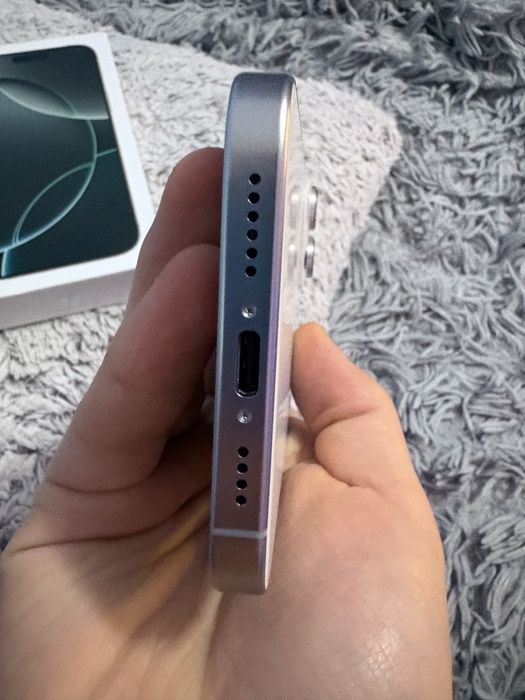 Iphone 16 pro max нов с гаранция