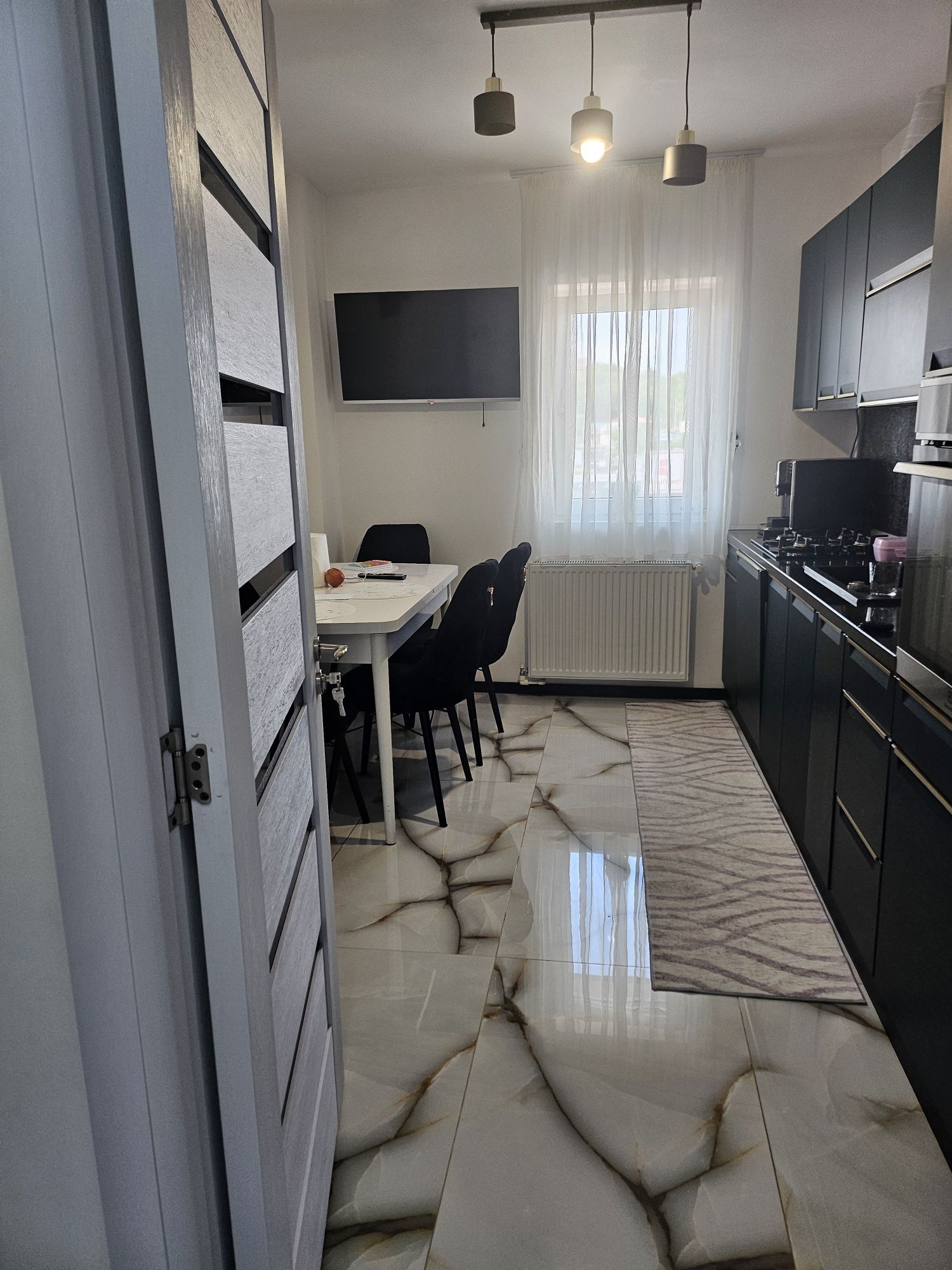 Apartament 4 camere