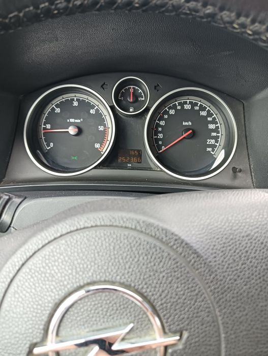 Vând Opel Zafira 1.9 disel 2007