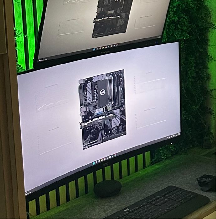 Monitor Gaming AOC, 31.5” QHD, 180Hz