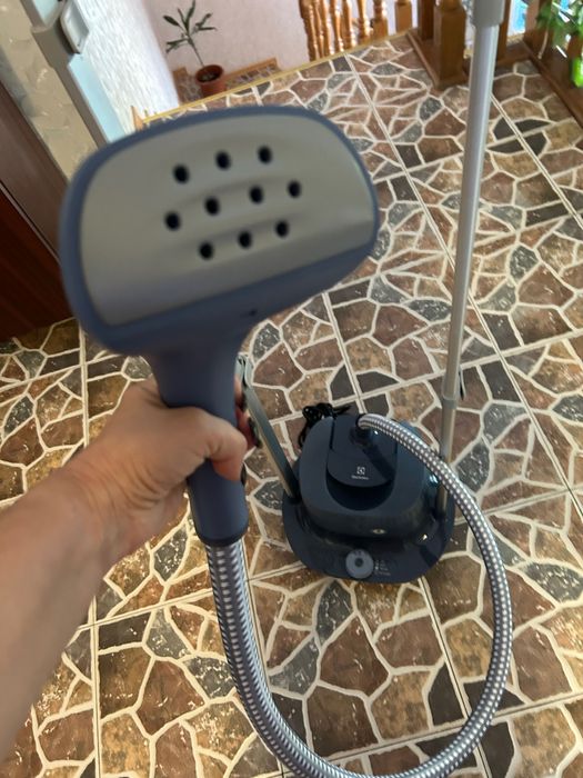 Aparat de călcat vertical