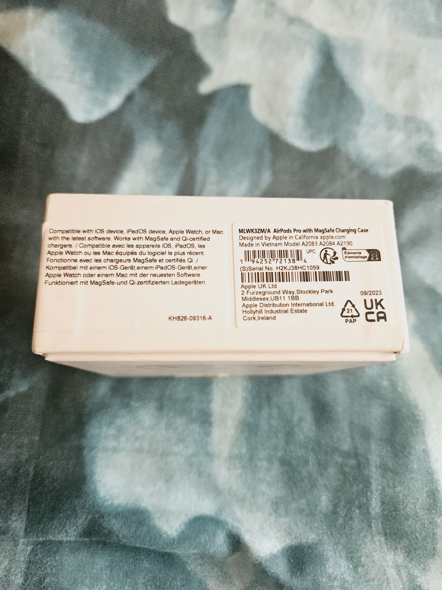 Airpods Pro with Magsafe Charging Case