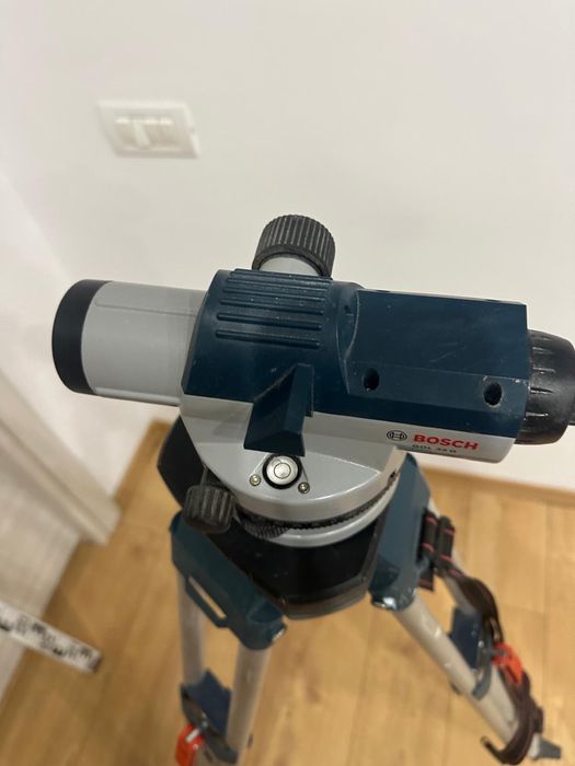 Nivela optica Bosch GOL 32 G